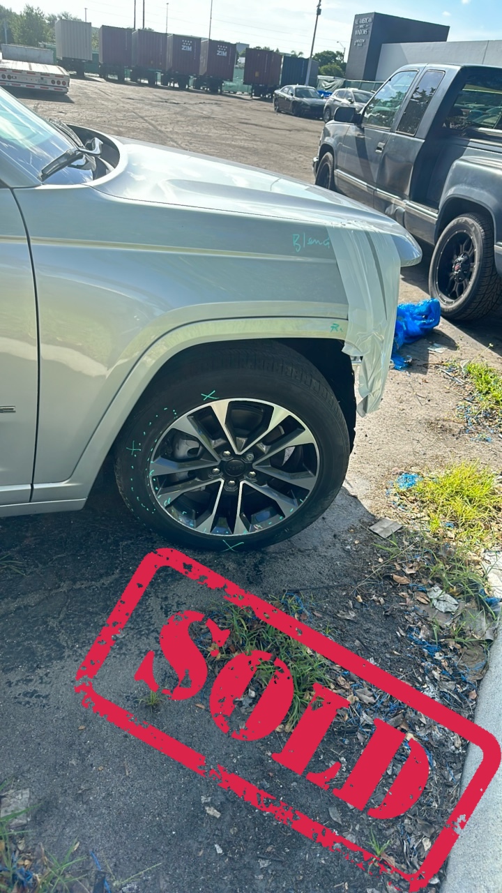 2021 jeep grand cherokee 9