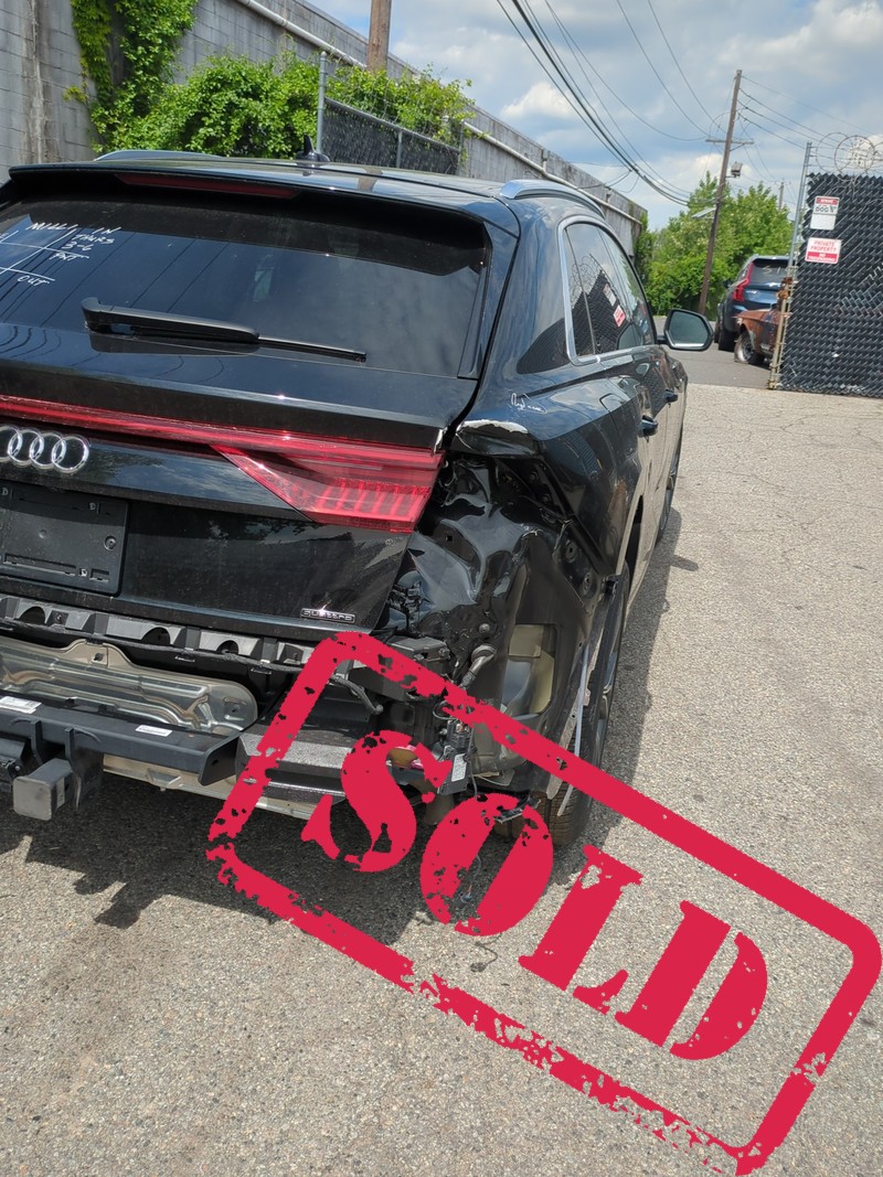 2023 audi q8 zabrac czesci 3