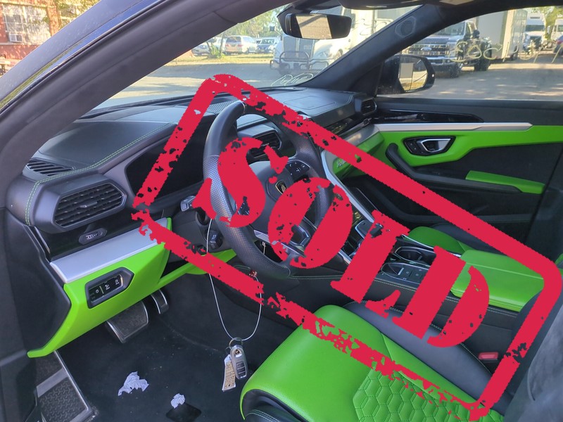 2019 lamborghini urus 16