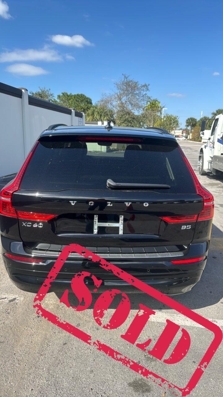 2023 volvo xc60 b5 core 9