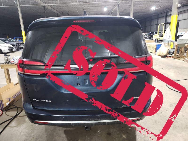 2024 chrysler pacifica touring 1