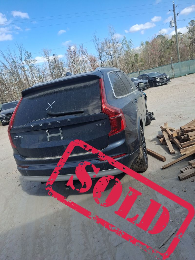 2022 volvo xc90 2