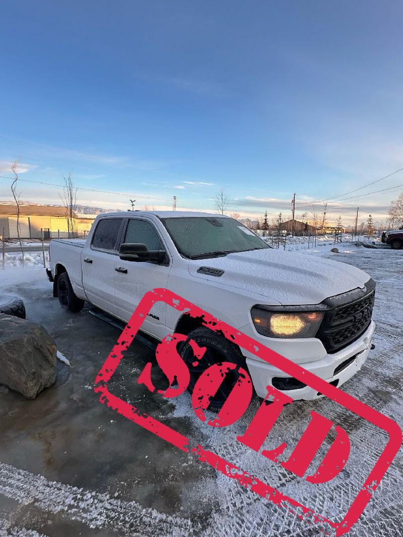 2024 ram 1500 big horn 9